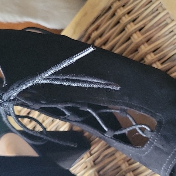 Qupid Black Zip/Lace Up Peep Toe Booties 9 - Picture 3 of 8